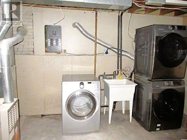 81 Pageant DR, Sault Ste. Marie, Ontario, P6B5J7 — Photo 2
