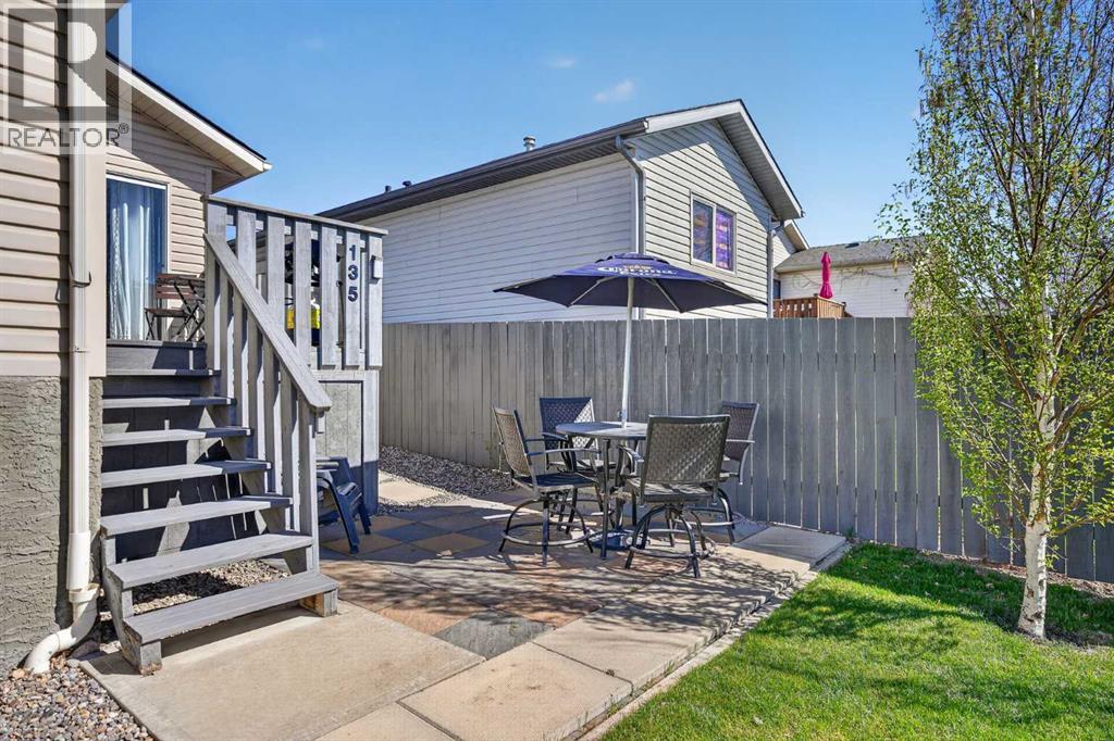 135 Blackfoot Court W - 38