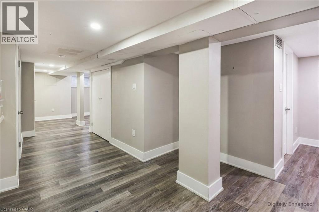 27 ASHLEY Street - 18