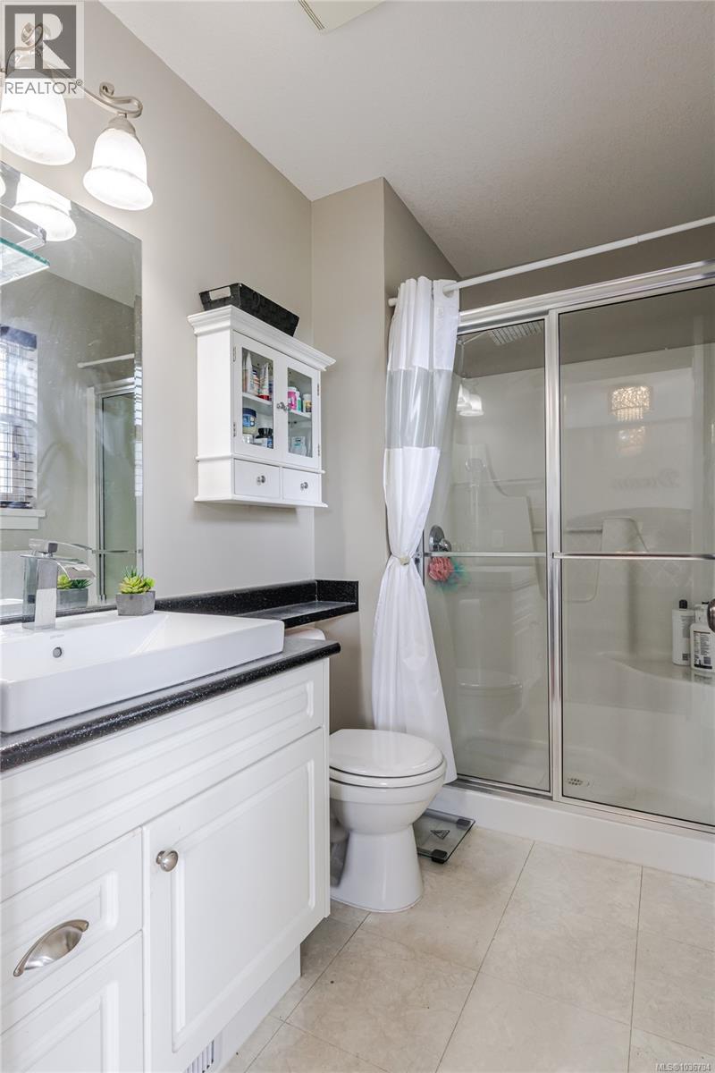 1725 Mossy Pl - 17