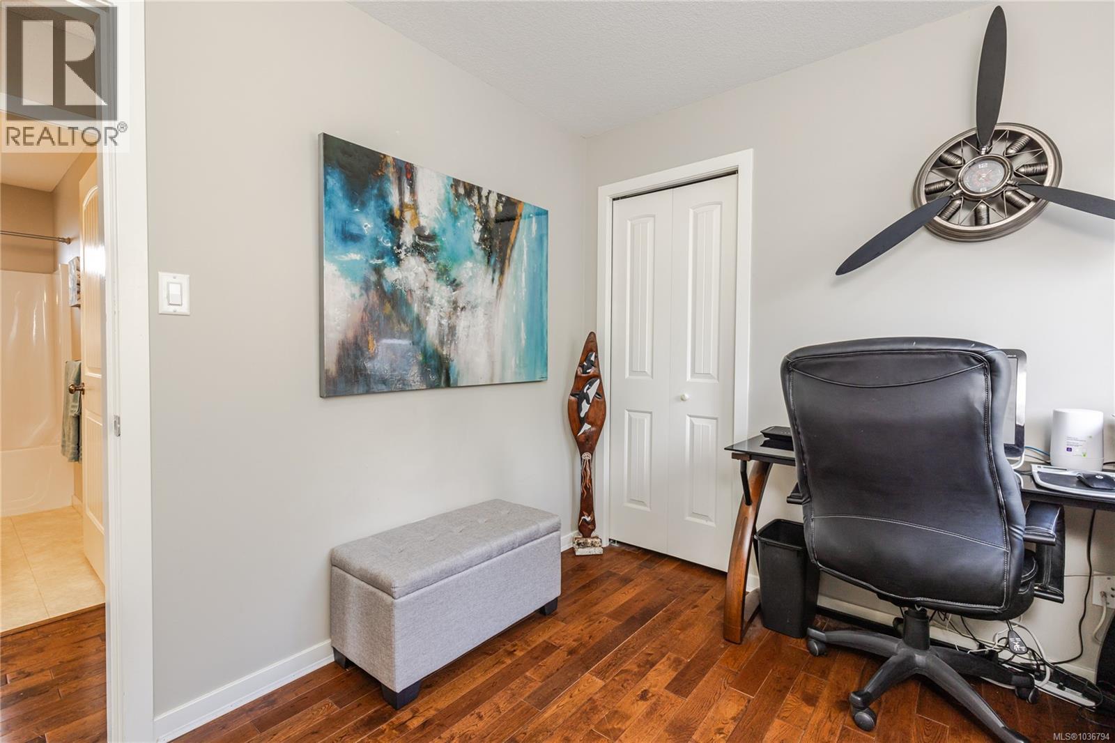 1725 Mossy Pl - 19