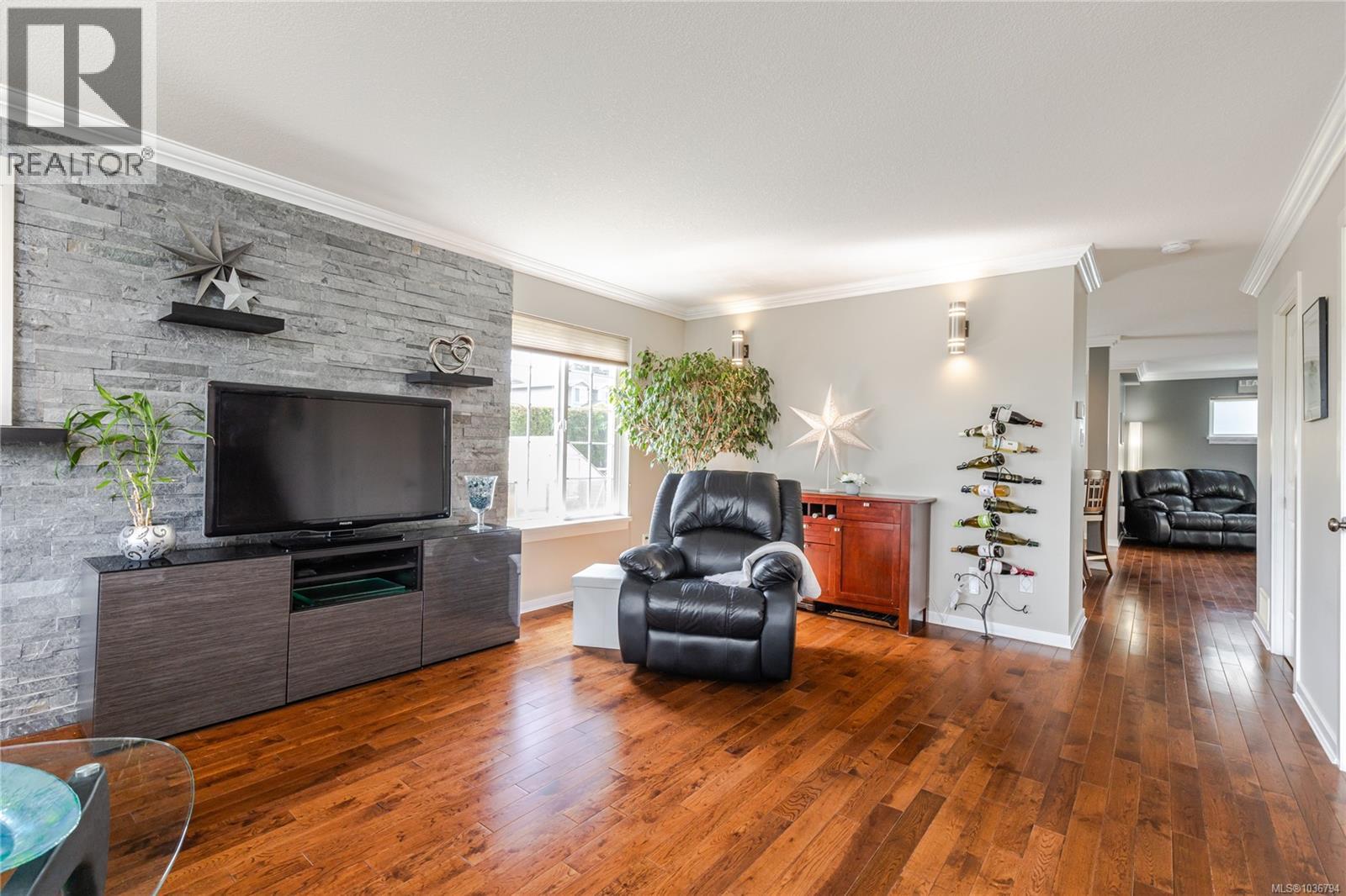 1725 Mossy Pl - 8