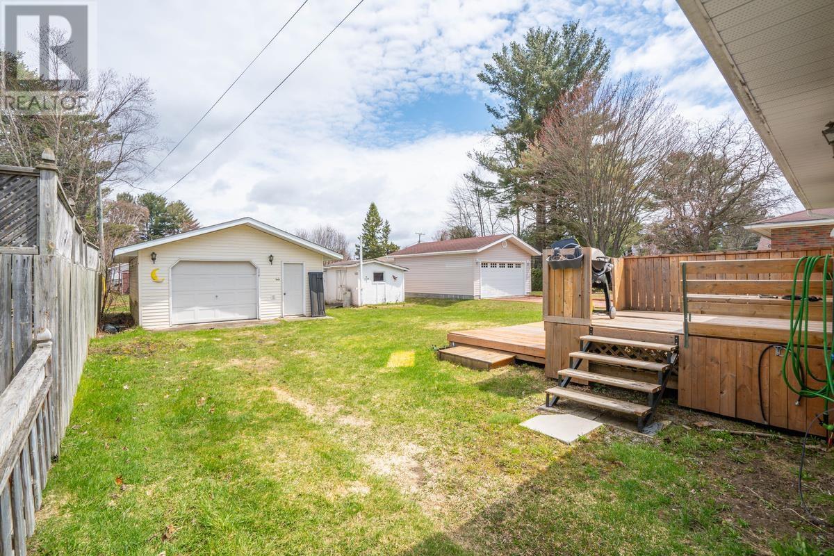 154 Manitou DR, Sault Ste. Marie, Ontario, P6B5K9 — Photo 9