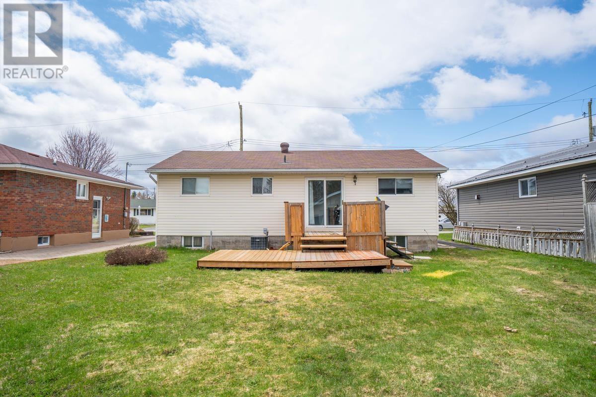 154 Manitou DR, Sault Ste. Marie, Ontario, P6B5K9 — Photo 10