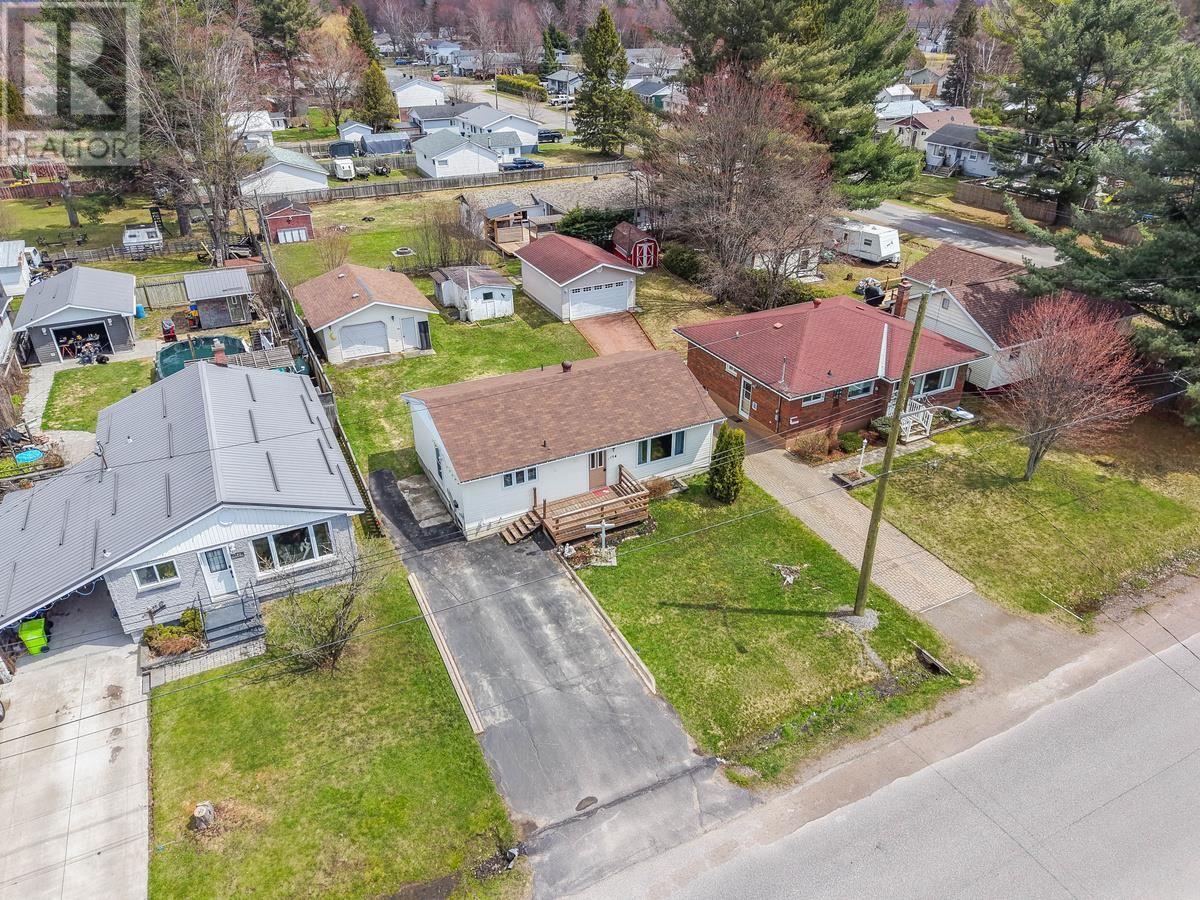 154 Manitou DR, Sault Ste. Marie, Ontario, P6B5K9 — Photo 6
