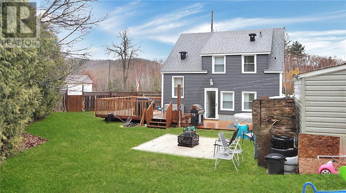 82 Mountain Avenue, Levack, Ontario, P0M2C0 — Photo 8