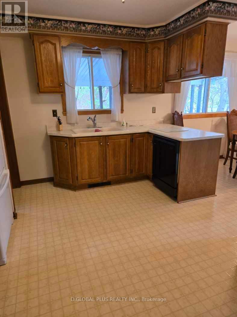 438 BEACH AVENUE - 7