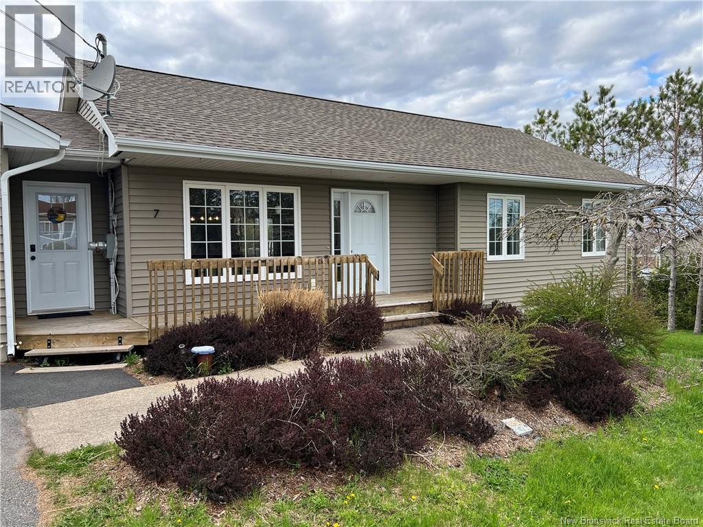 7 Millican Drive - 6