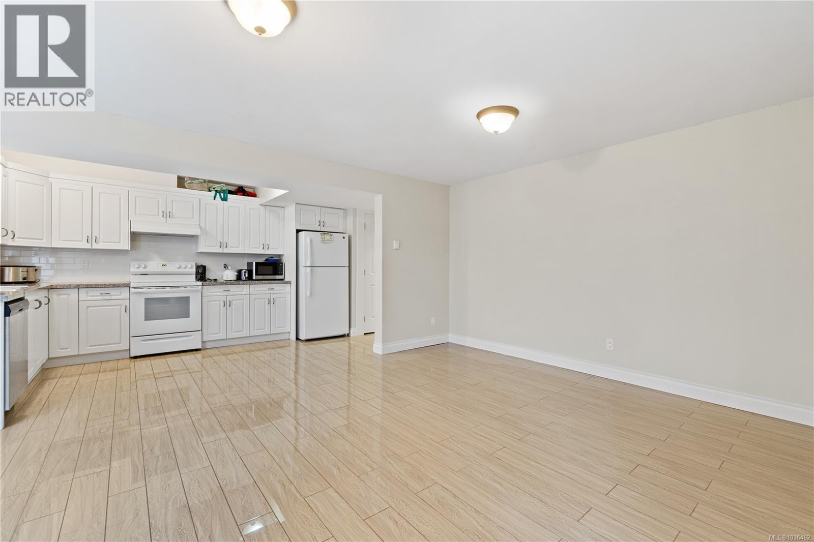 5013 Laguna Way - 55