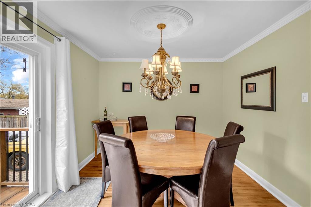 18 SOUTH Drive, Kitchener, Ontario, N2M4B5 — Photo 2