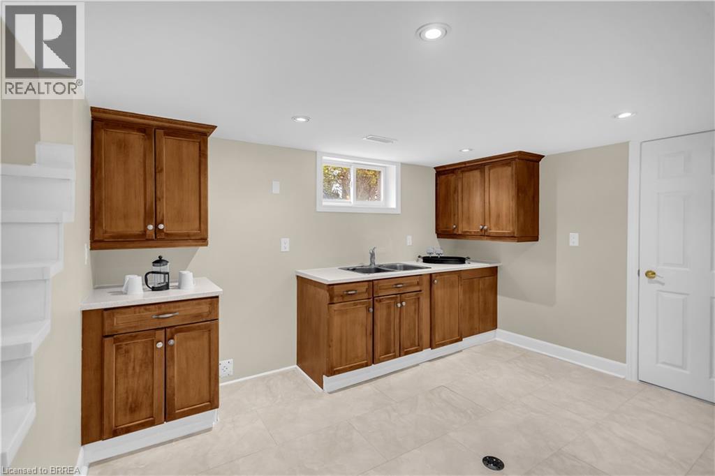 18 SOUTH Drive, Kitchener, Ontario, N2M4B5 — Photo 21