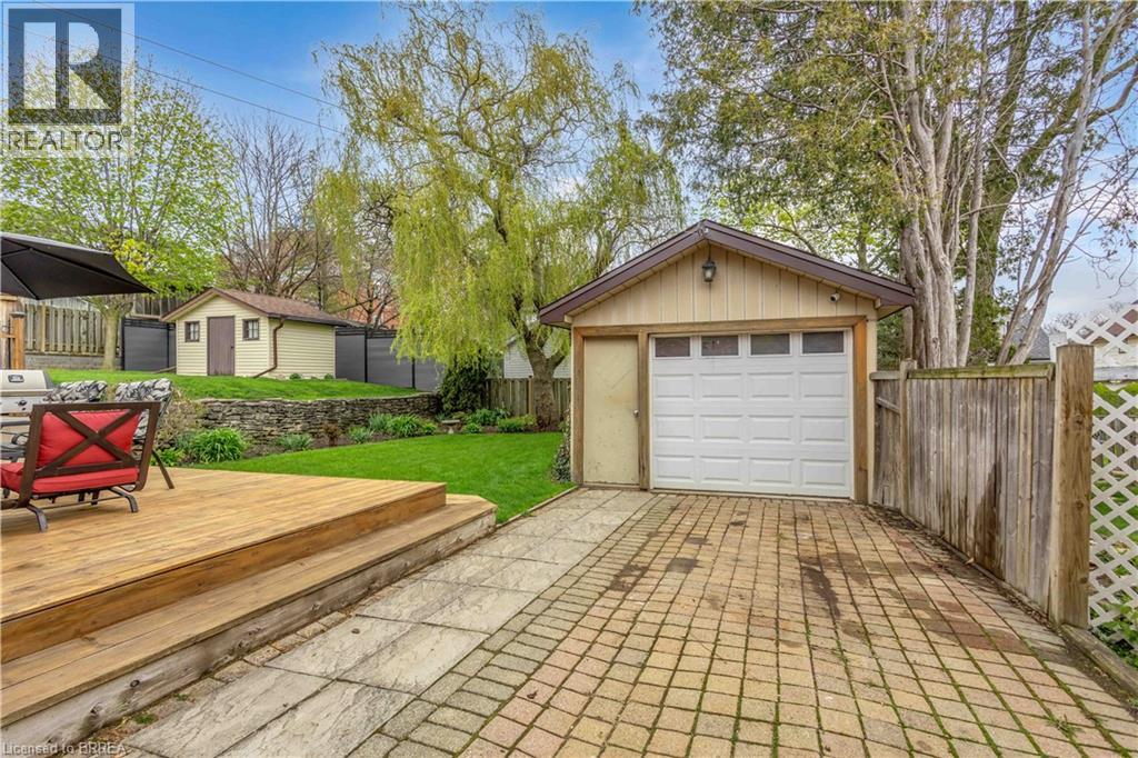 18 SOUTH Drive, Kitchener, Ontario, N2M4B5 — Photo 5