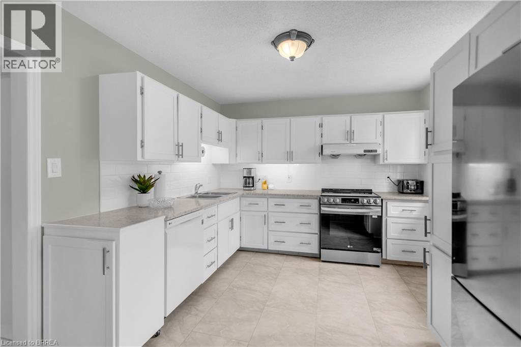 18 SOUTH Drive, Kitchener, Ontario, N2M4B5 — Photo 22
