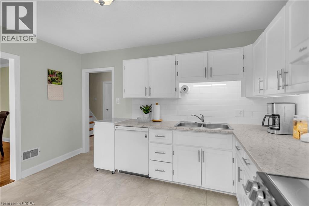 18 SOUTH Drive, Kitchener, Ontario, N2M4B5 — Photo 19