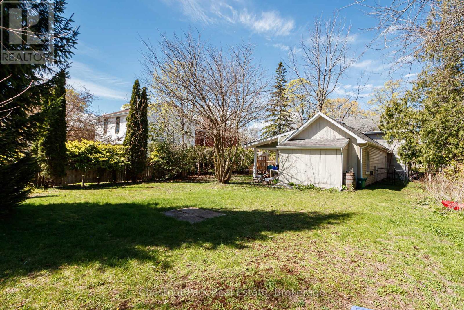 537 STE MARIE STREET - 37