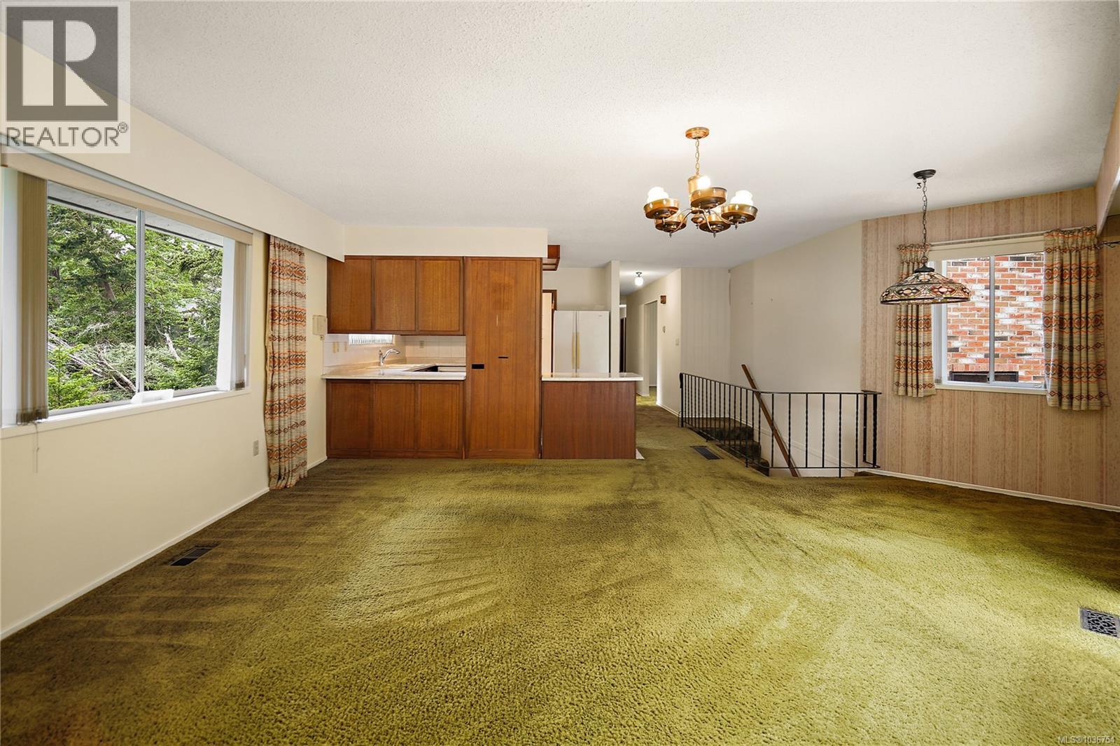 3976 Tudor Ave - 11