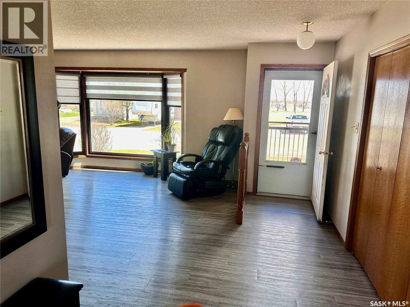 334 Young STREET - 12