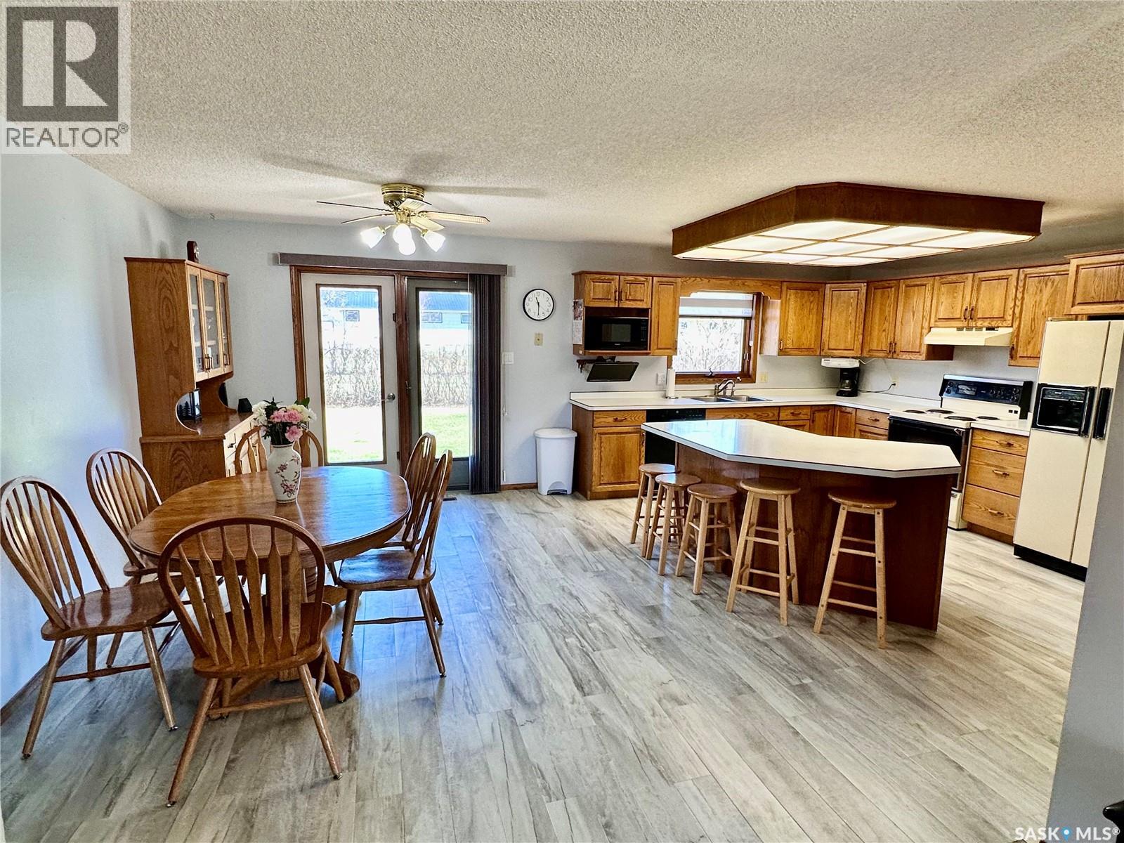 334 Young STREET - 9