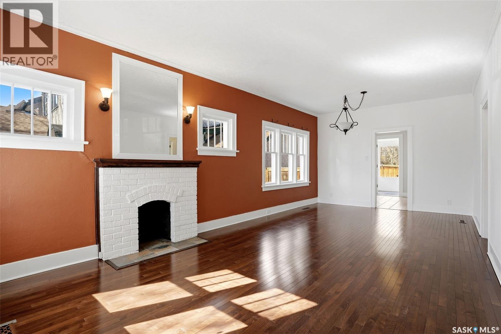 2336 Winnipeg STREET - 11