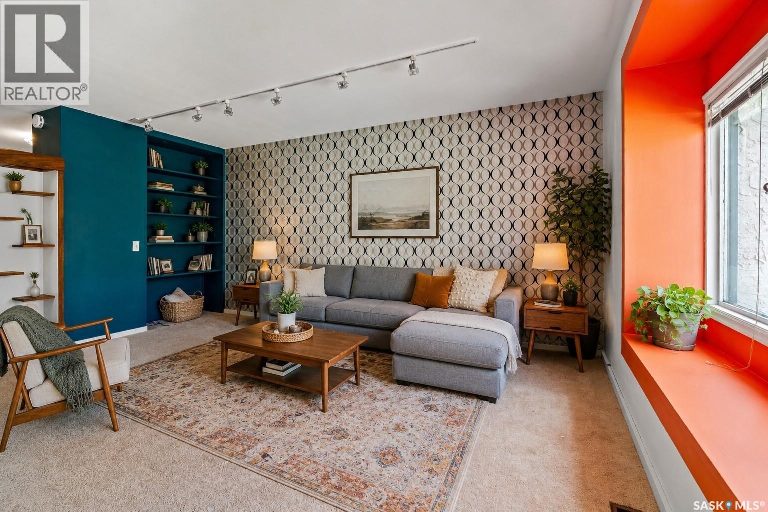 2848 Retallack STREET - 10