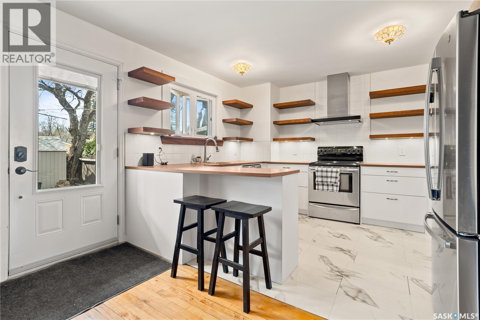 2848 Retallack STREET - 13