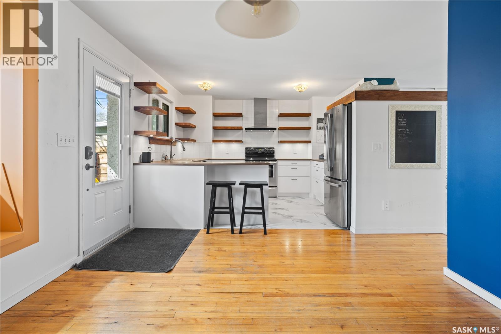 2848 Retallack STREET - 16