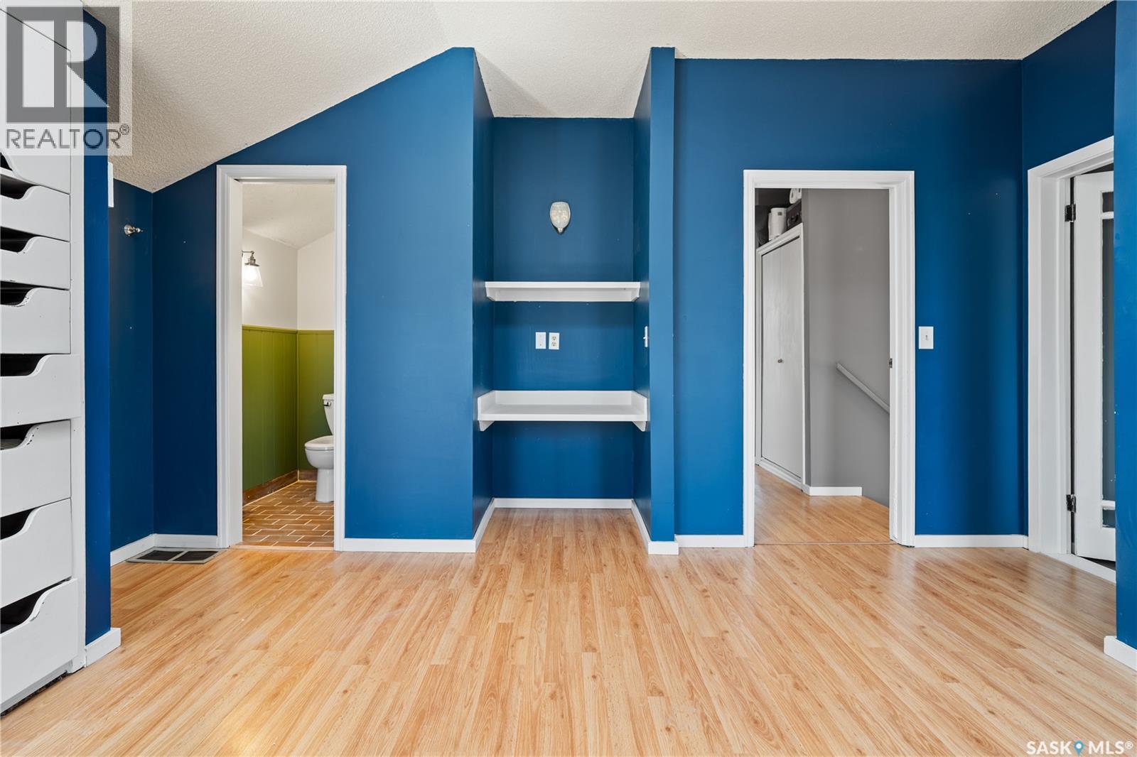 2848 Retallack STREET - 24