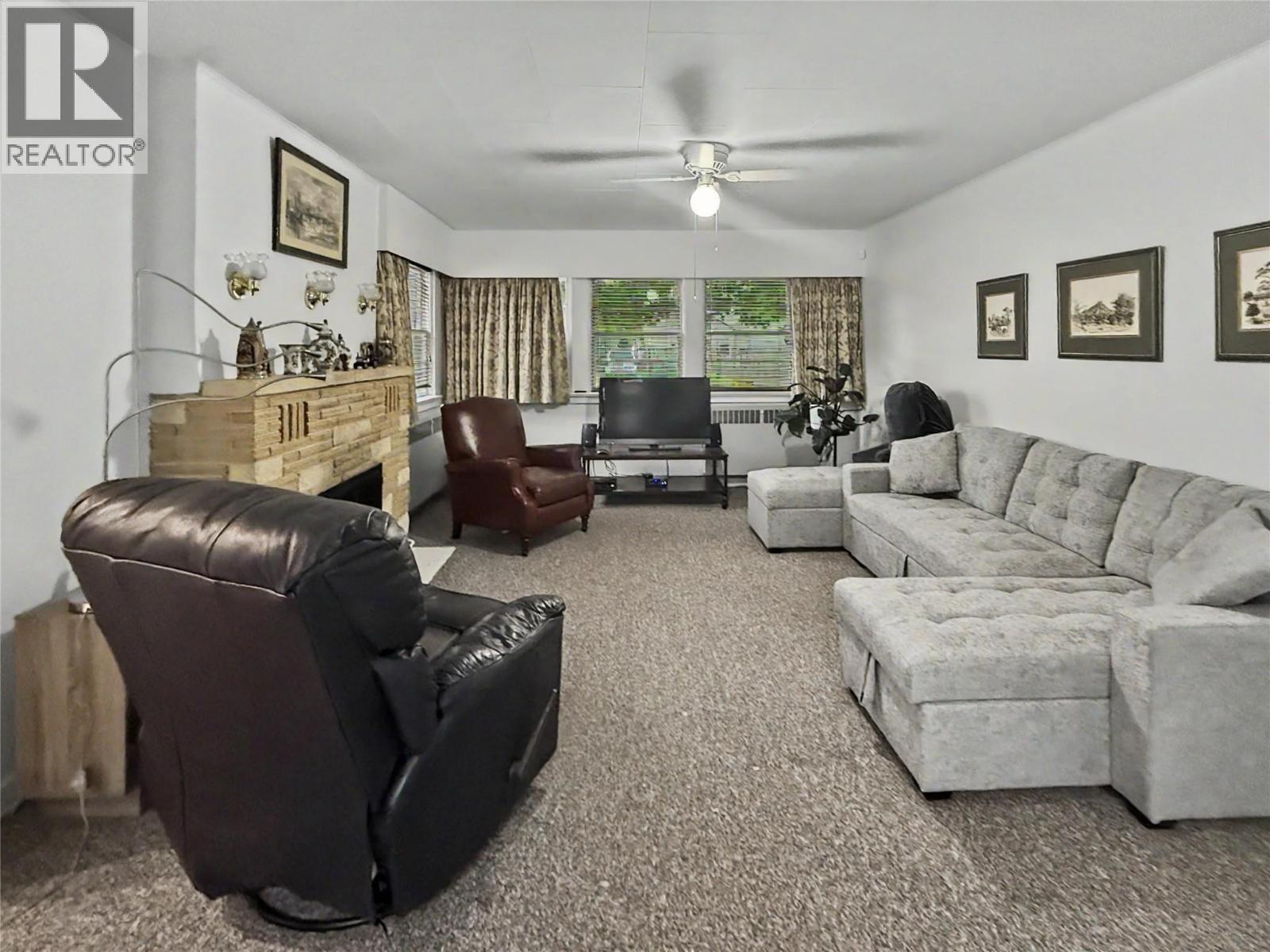 7324 10th Street - 5
