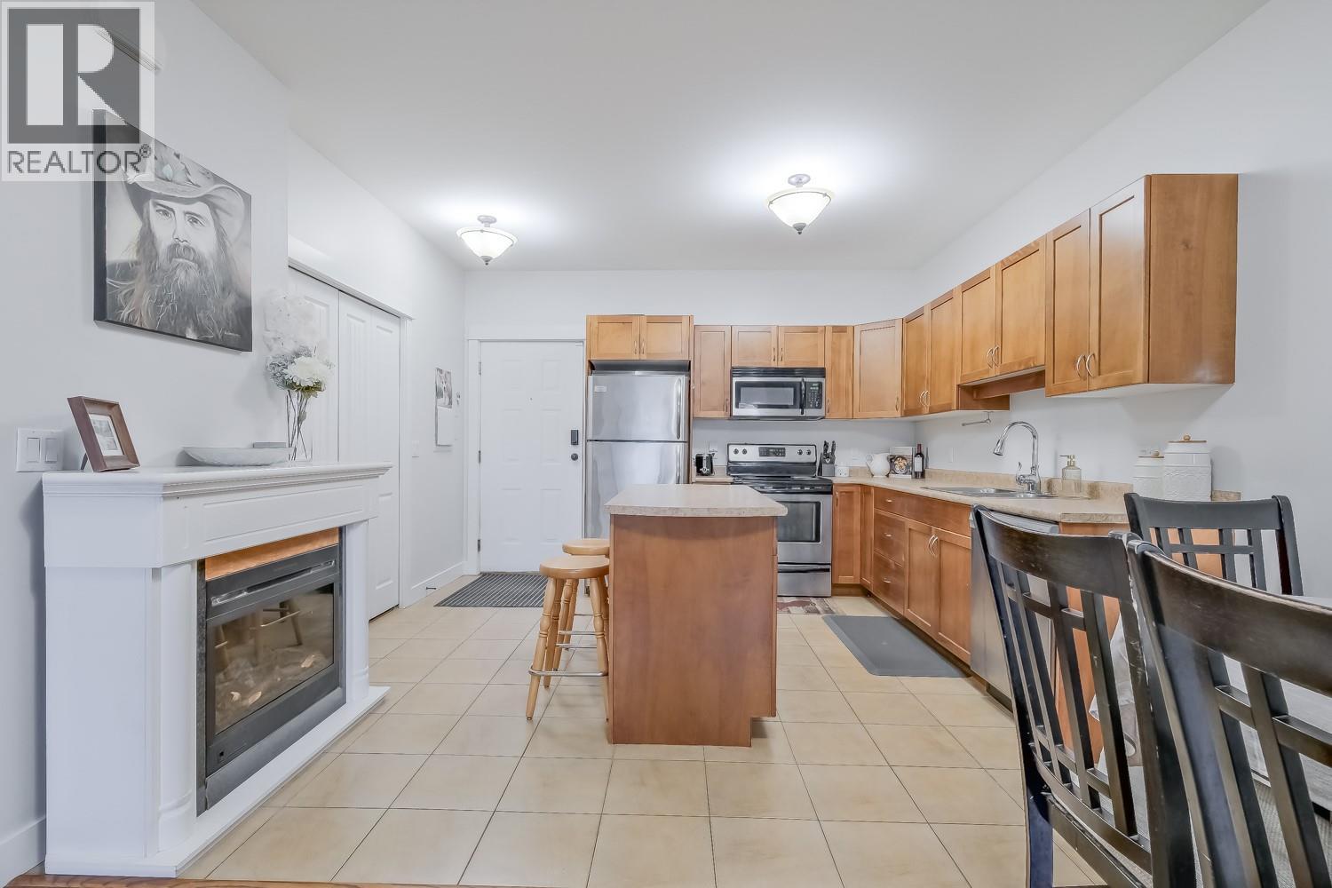 3350 Woodsdale Road Unit# 202, Lake Country