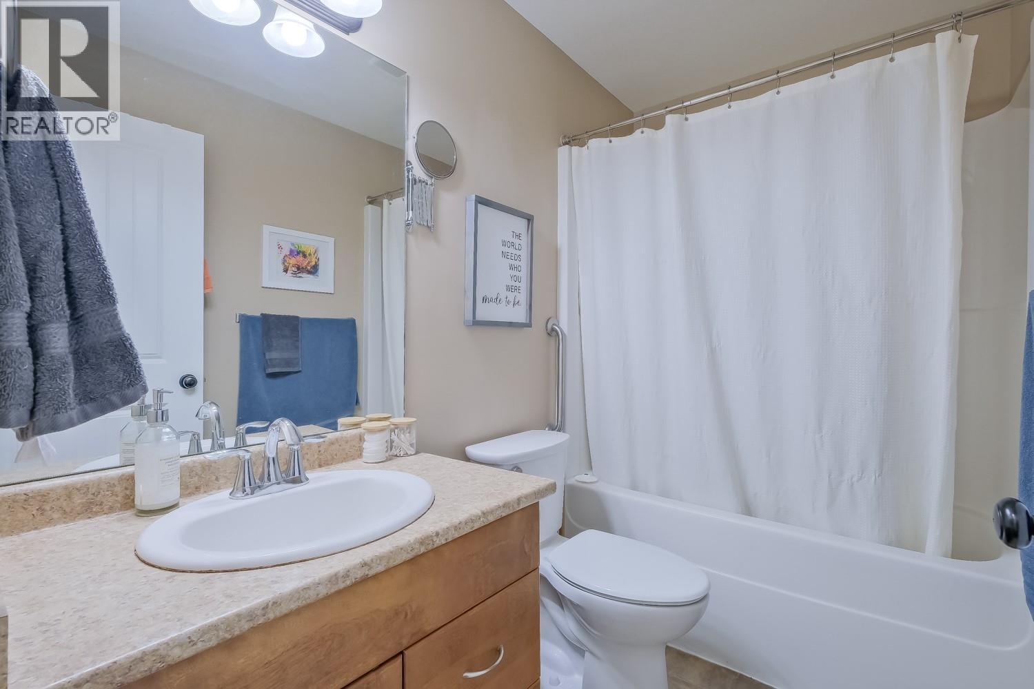 3350 Woodsdale Road Unit# 202, Lake Country