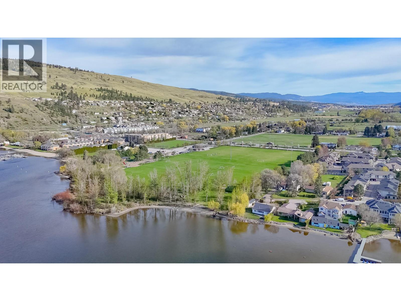 3350 Woodsdale Road Unit# 202, Lake Country