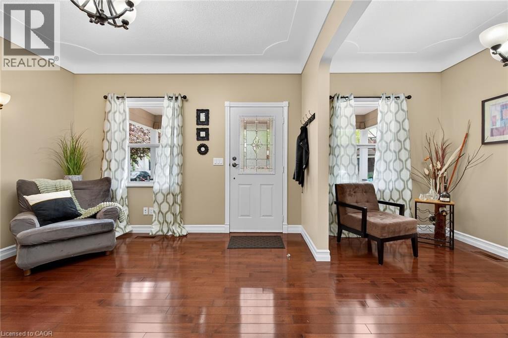 172 PROSPECT Street S, Hamilton, Ontario, L8M2Z4 — Photo 4