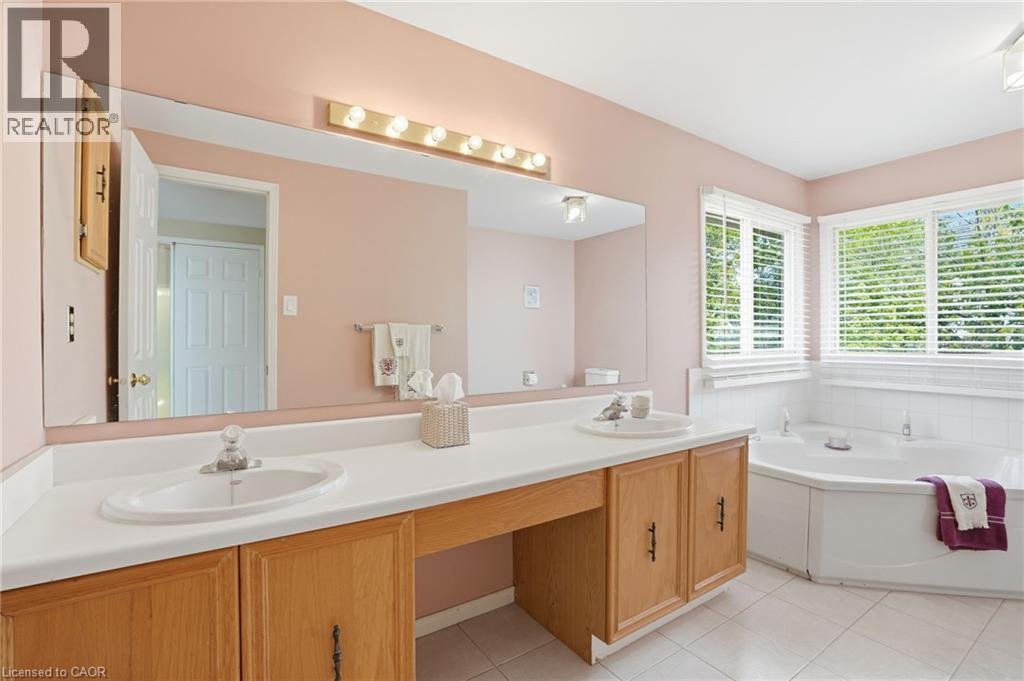 3277 FOLKWAY Drive, Burlington, Ontario, L7M3J2 — Photo 31