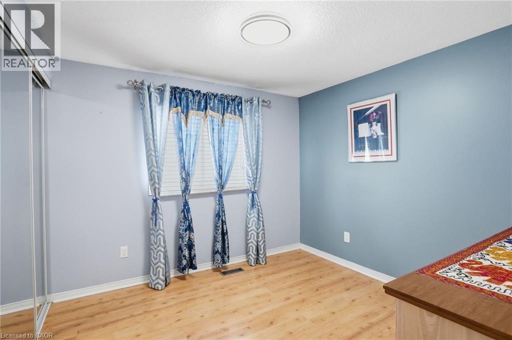 3277 FOLKWAY Drive, Burlington, Ontario, L7M3J2 — Photo 34