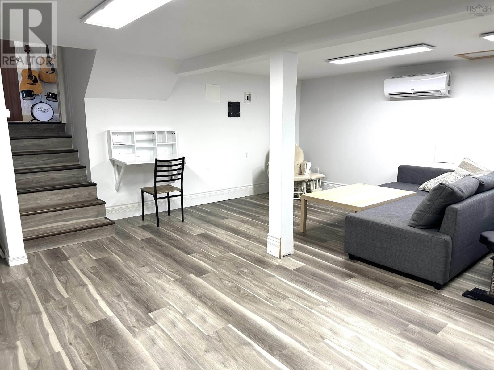 Property 28 of 32 of 42 William Street