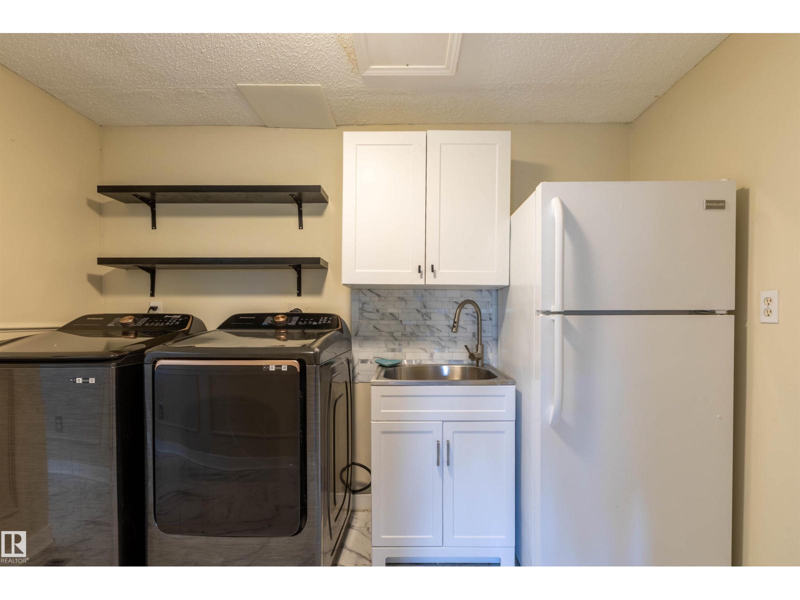 230 GRANDIN DR - 20