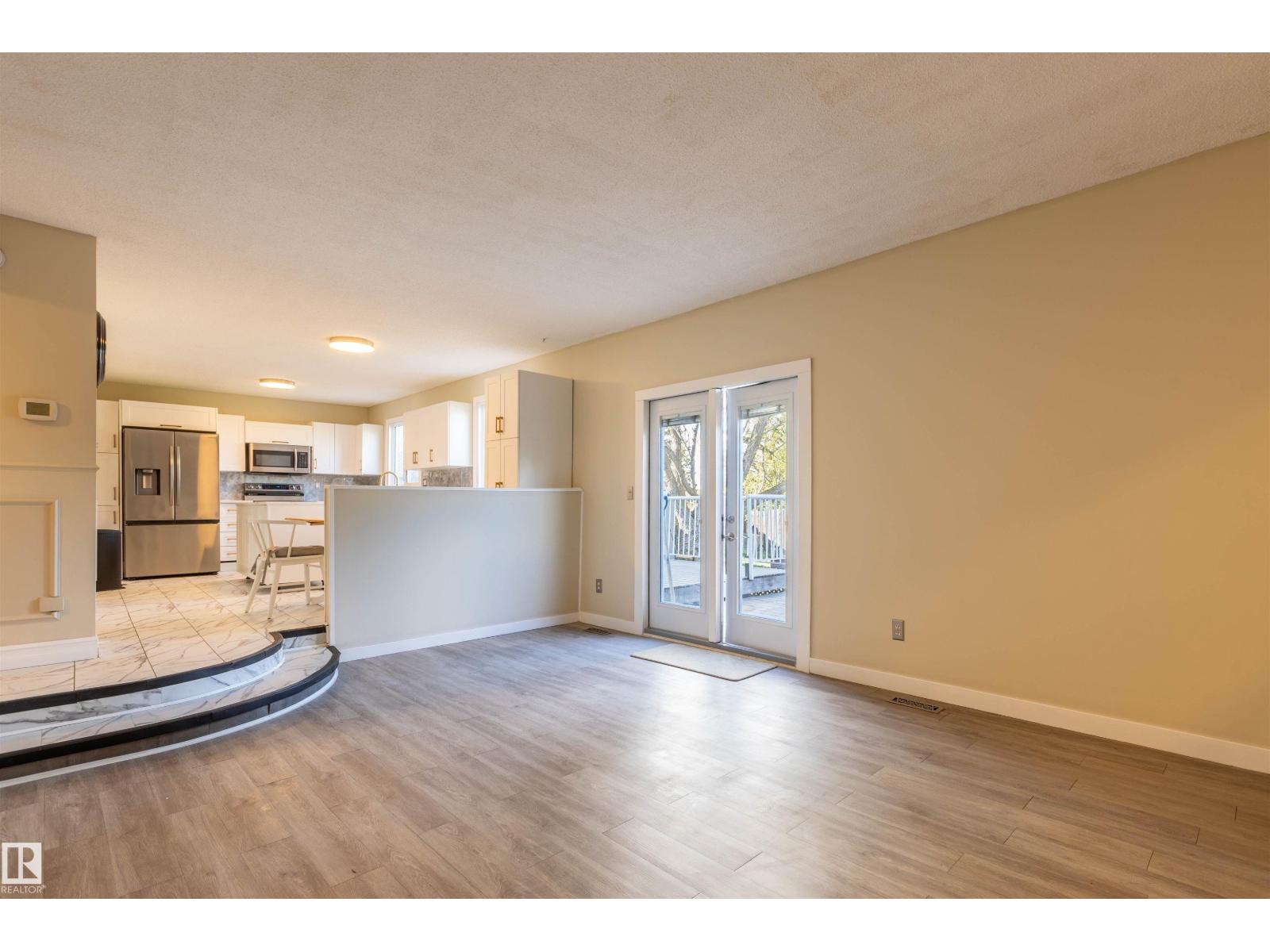 230 GRANDIN DR — photo 16