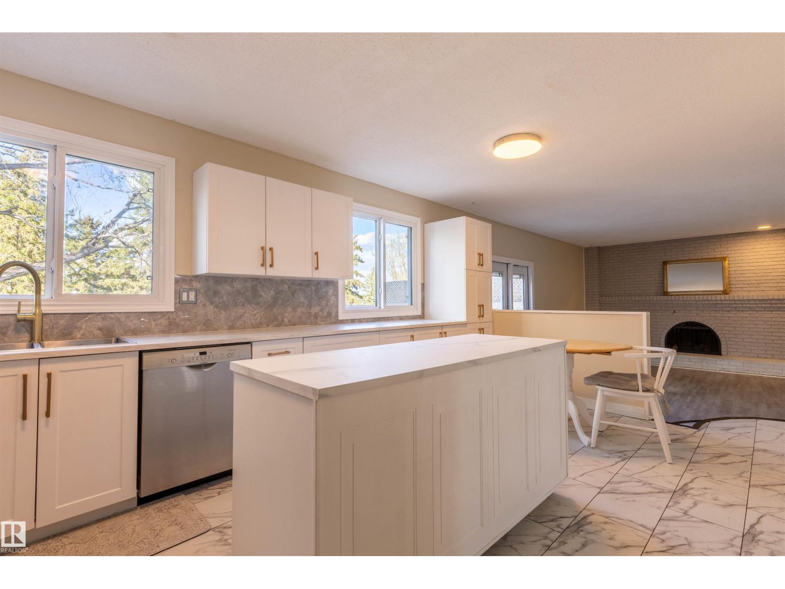 230 GRANDIN DR - 14