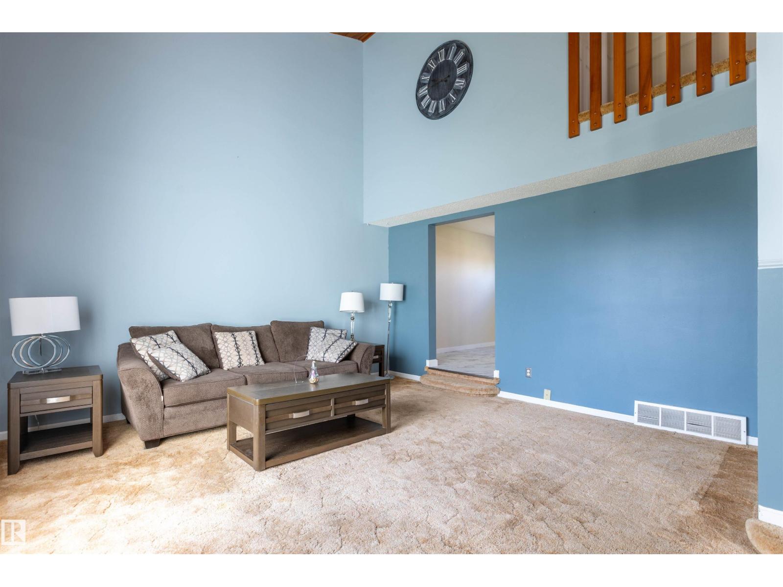 230 GRANDIN DR - 8