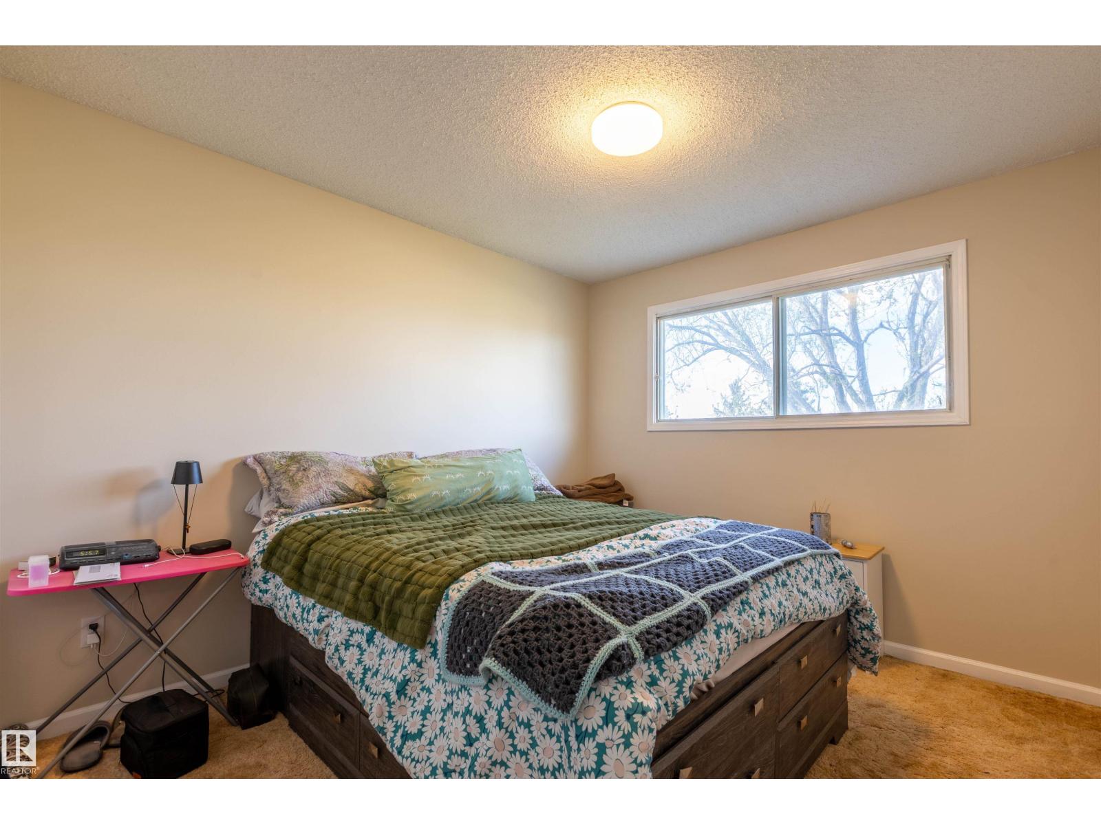 230 GRANDIN DR - 32
