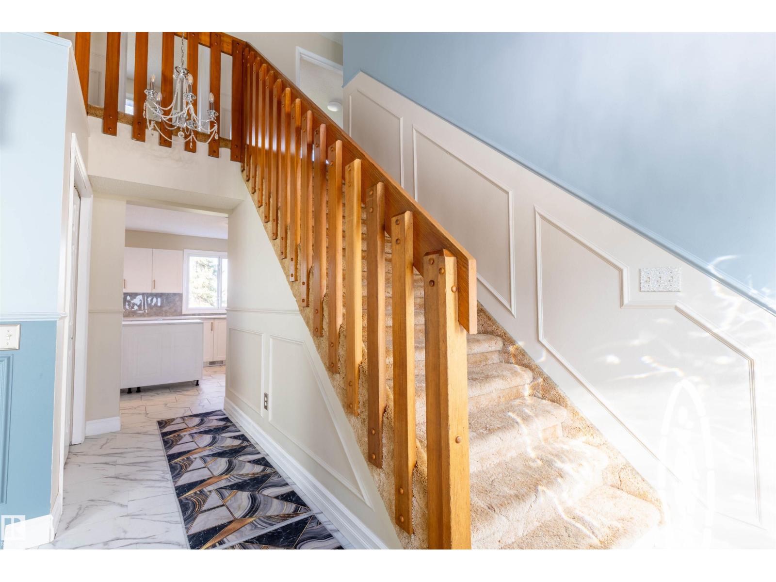 230 GRANDIN DR - 24