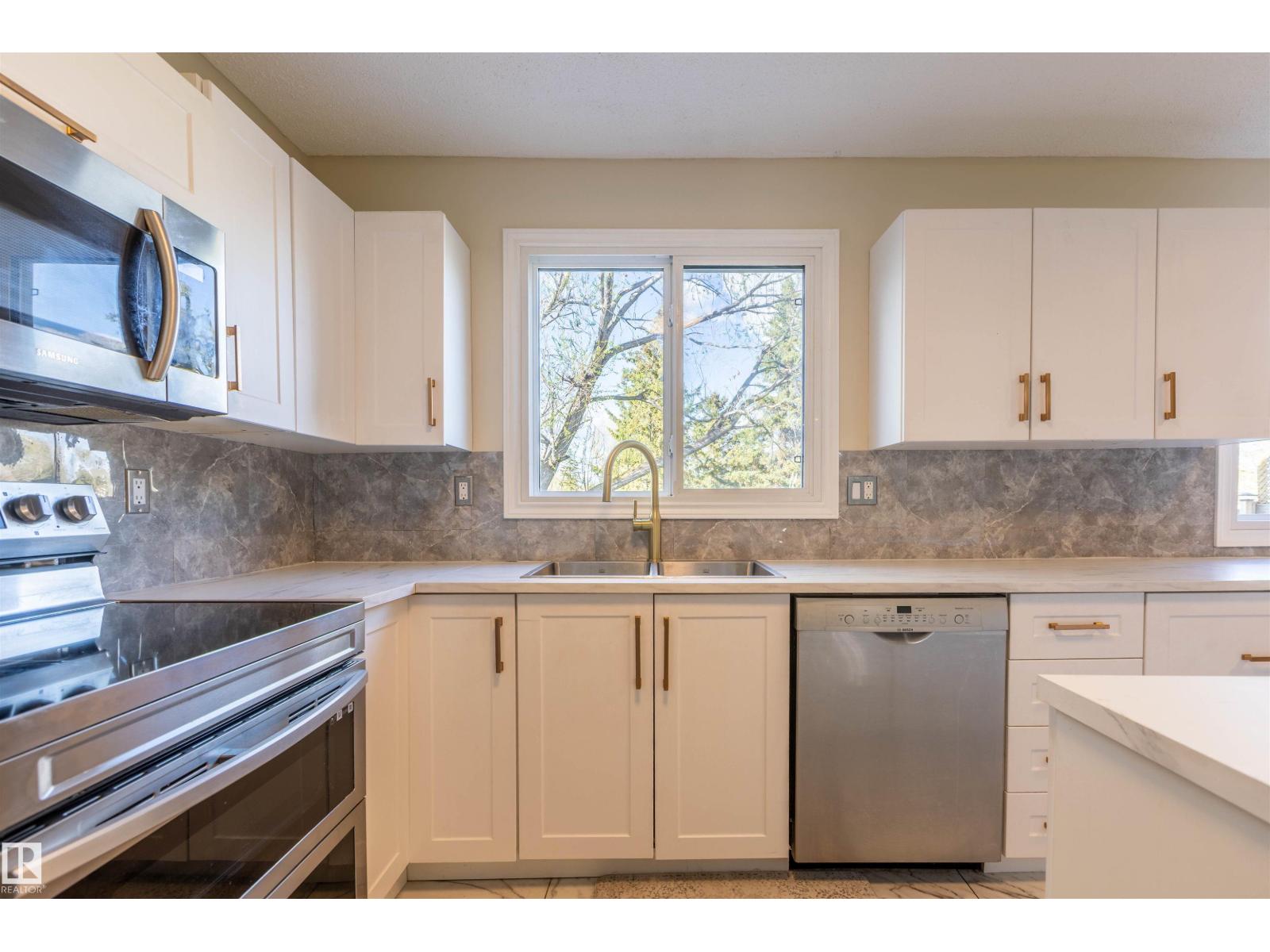 230 GRANDIN DR - 12