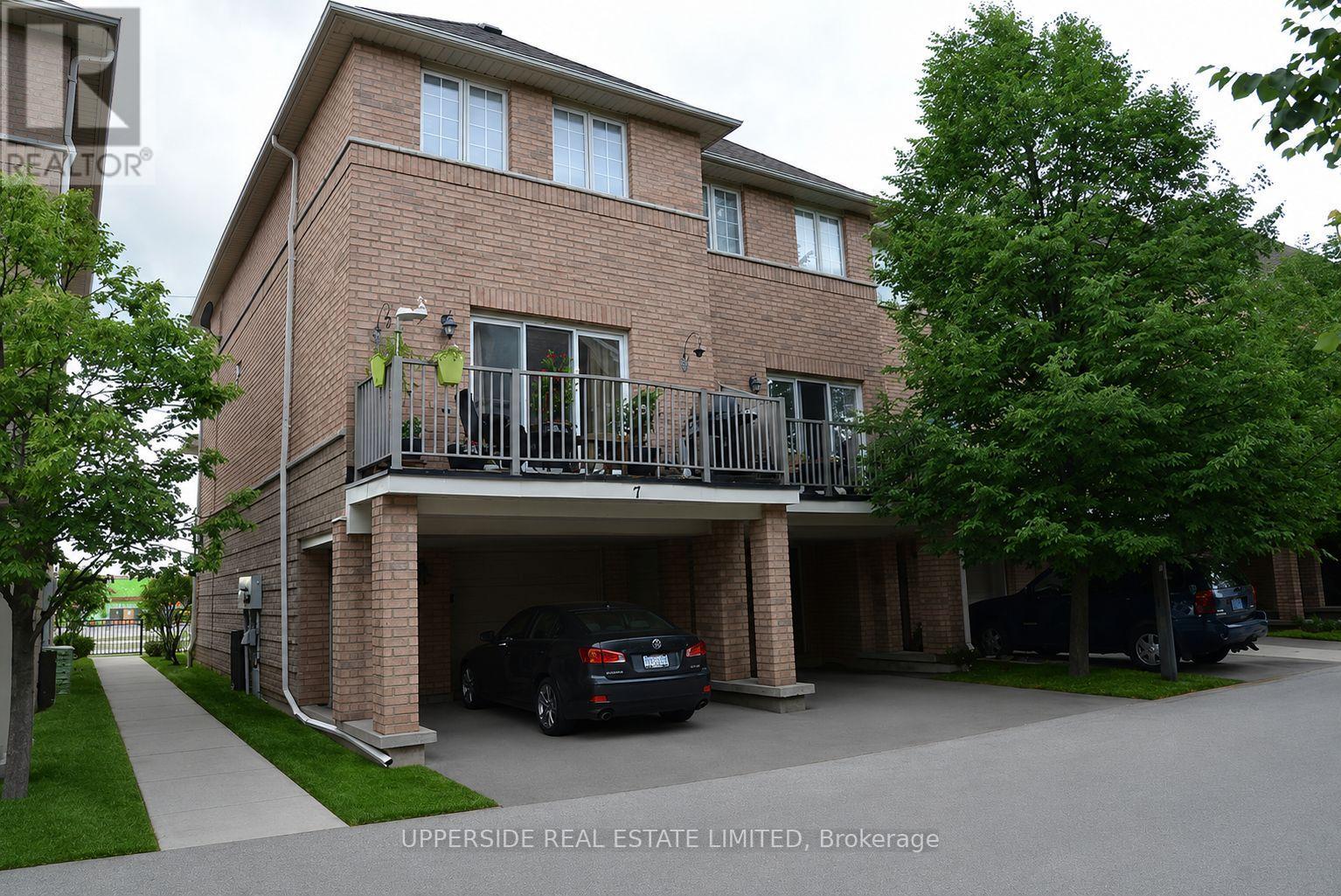 #7 23 OBSERVATORY LANE - 1