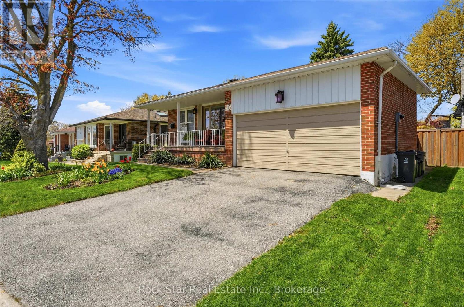 36 LANGEVIN CRESCENT - Image 2
