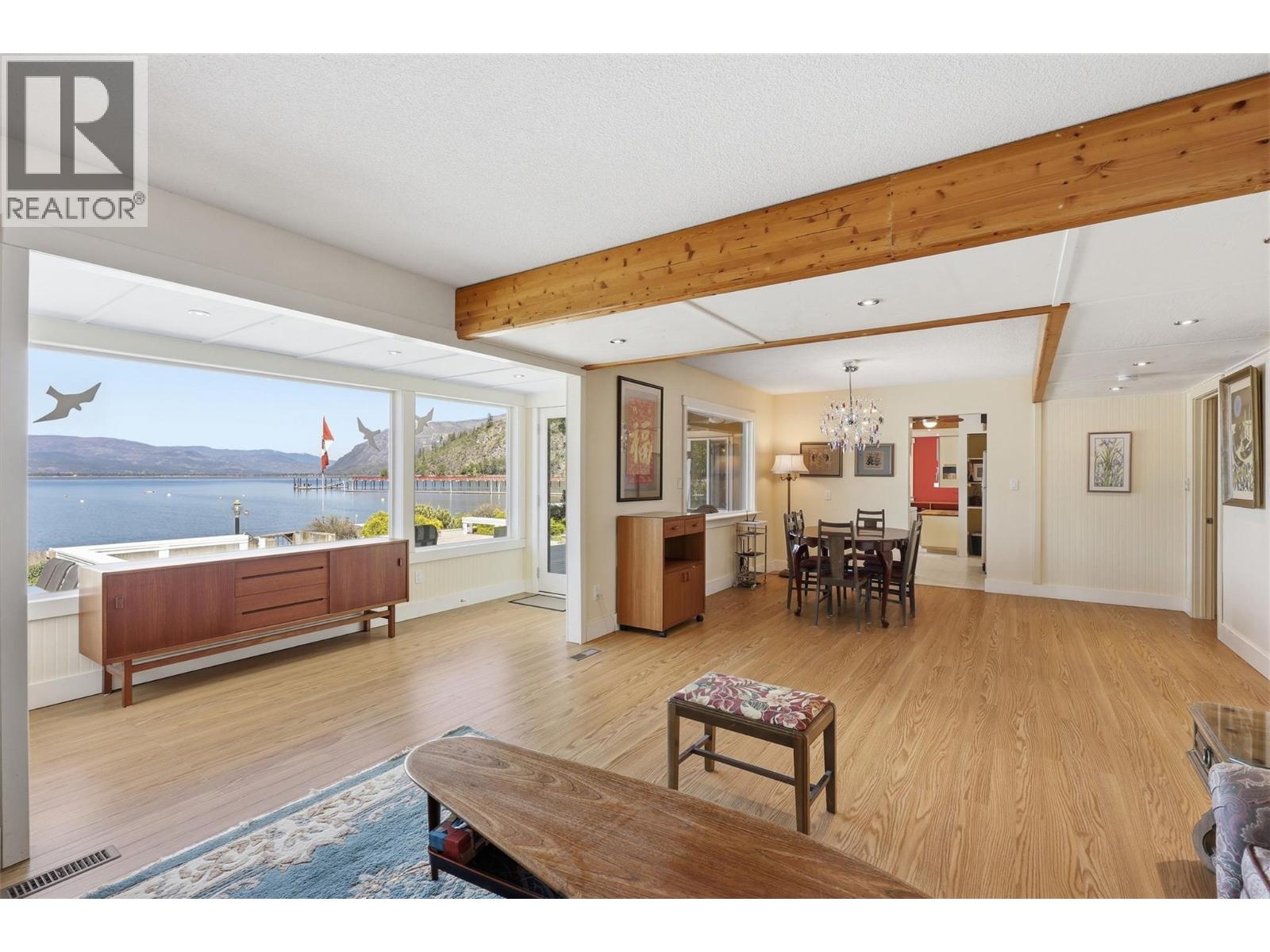 327 Lakeshore Drive, Chase