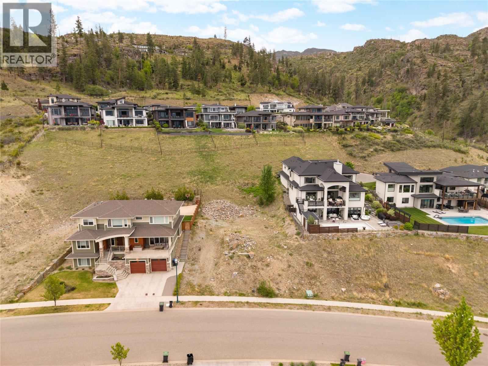 5677 Mountainside Drive, Kelowna