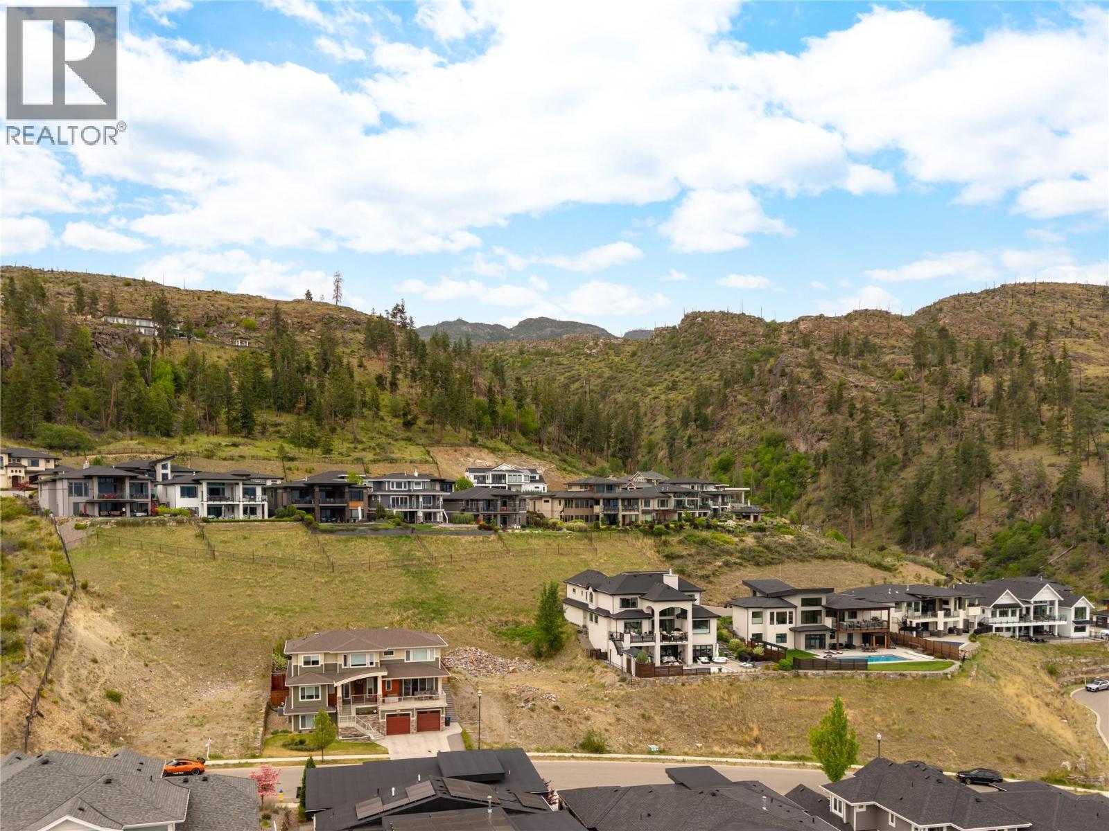 5677 Mountainside Drive, Kelowna
