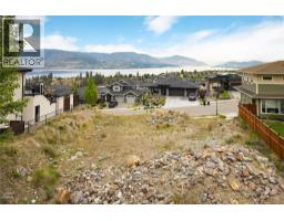 5677 Mountainside Drive, Kelowna, BC V1W5L5 Photo 10