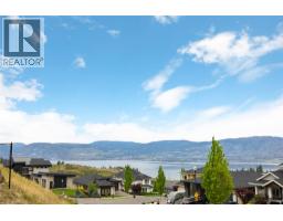 5677 Mountainside Drive, Kelowna, BC V1W5L5 Photo 11