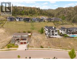 5677 Mountainside Drive, Kelowna, BC V1W5L5 Photo 17
